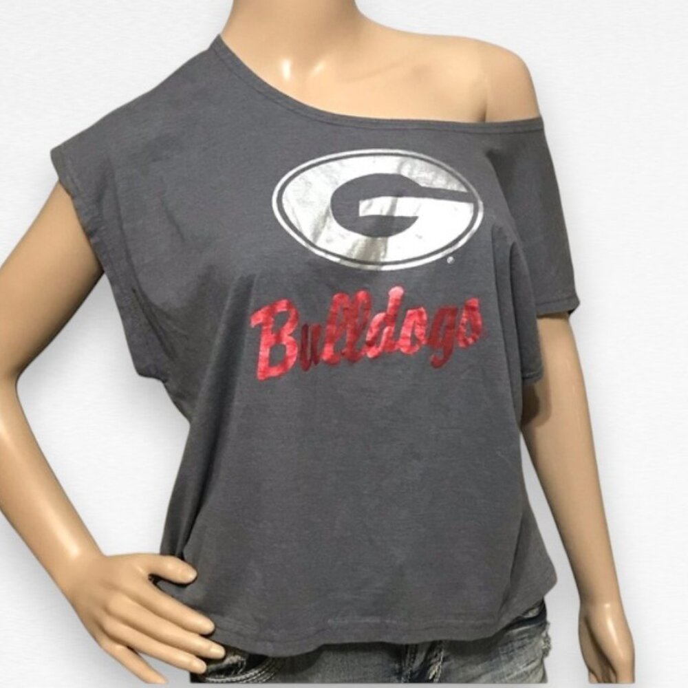 **LAST CHANCE CLEARANCE ends 08/07/26** Gray Bulldogs Graphic T-Shirt